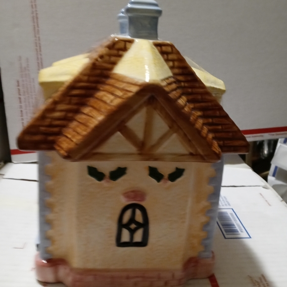 🏩 PIER 1 Vintage Large Cookie House Jar🏫 A FABULOUS GIFT GIVING ITEM.🏤 - Picture 12 of 13